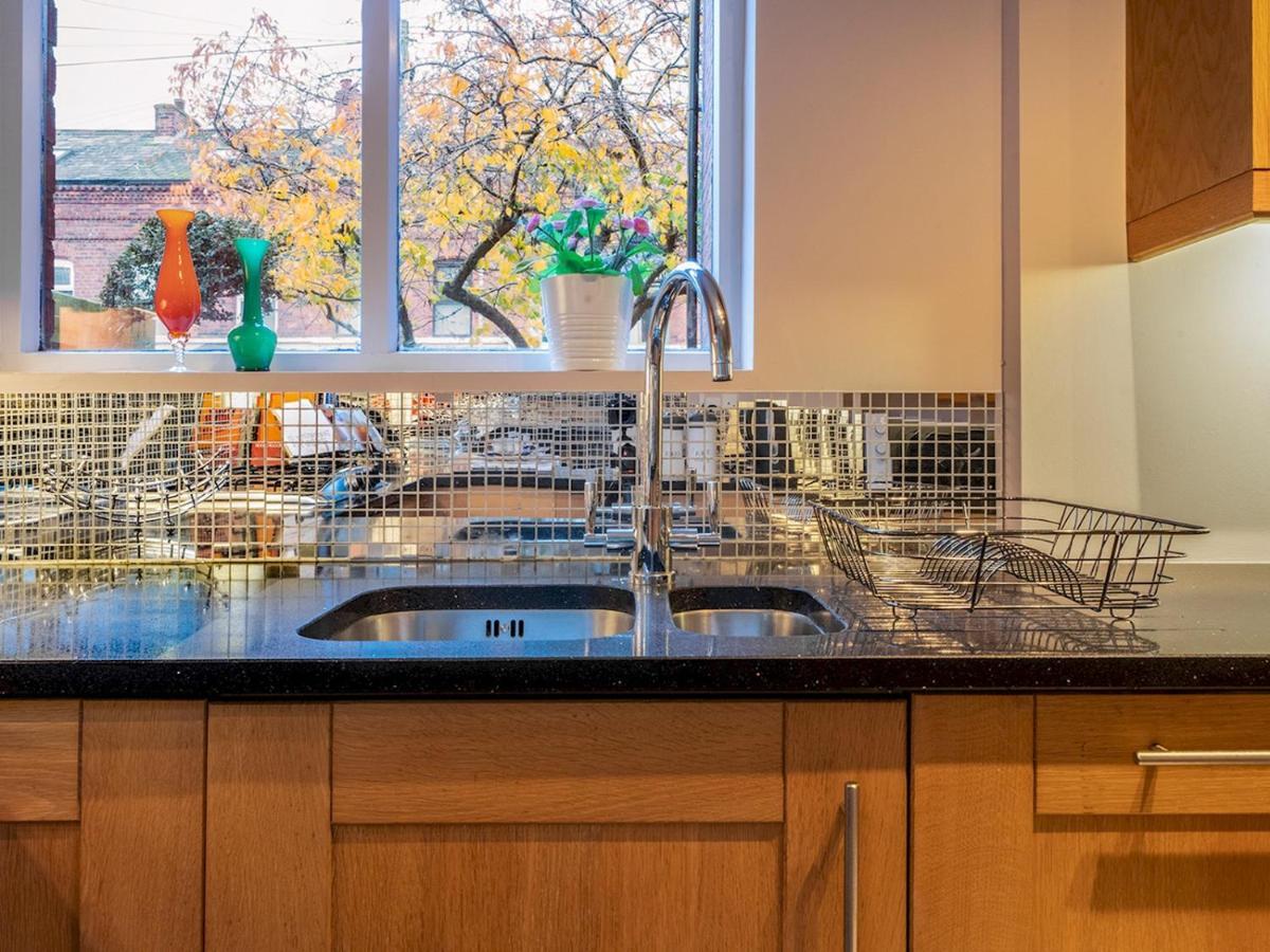 Pass The Keys Colourful, Quirky Artist-Owned 3 Bed Next To Cafes Villa Belfast Eksteriør bilde